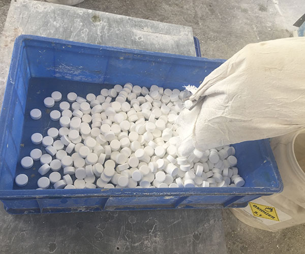 TCCA Chlorine for pool treatment